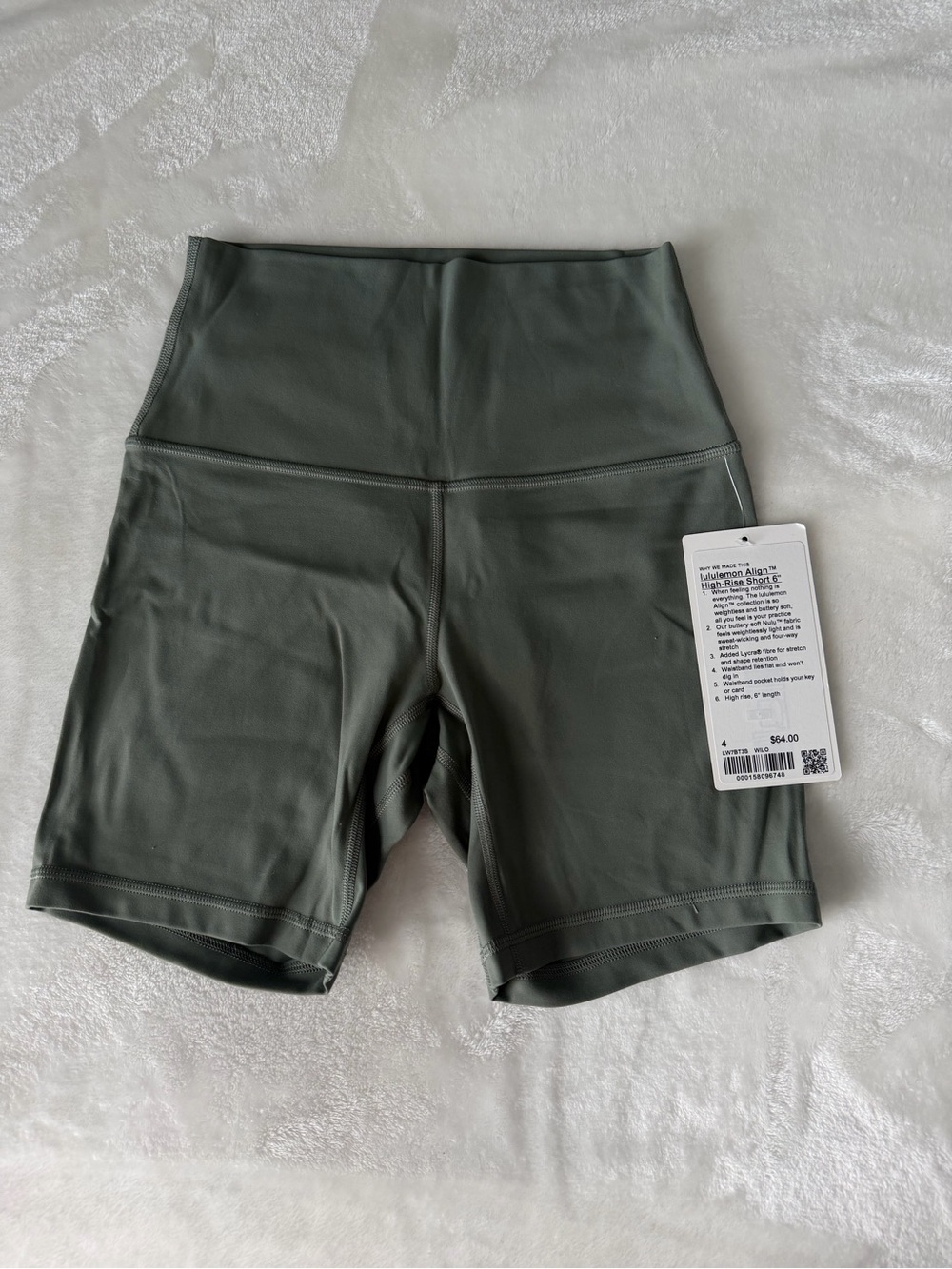 lululemon Align 6” short